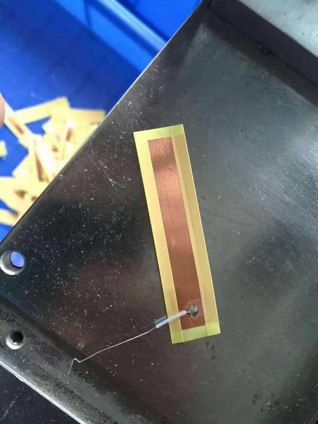 代理銅箔背膠、銅箔焊引線、銅箔穿套管、銅箔貼焊點、銅箔焊線、銅箔裁切等代加工工序